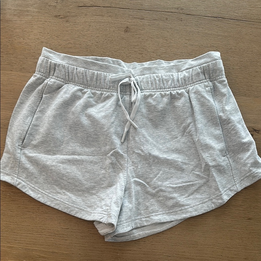 Lululemon Inner Glow Heather Grey High Rise 3” Short